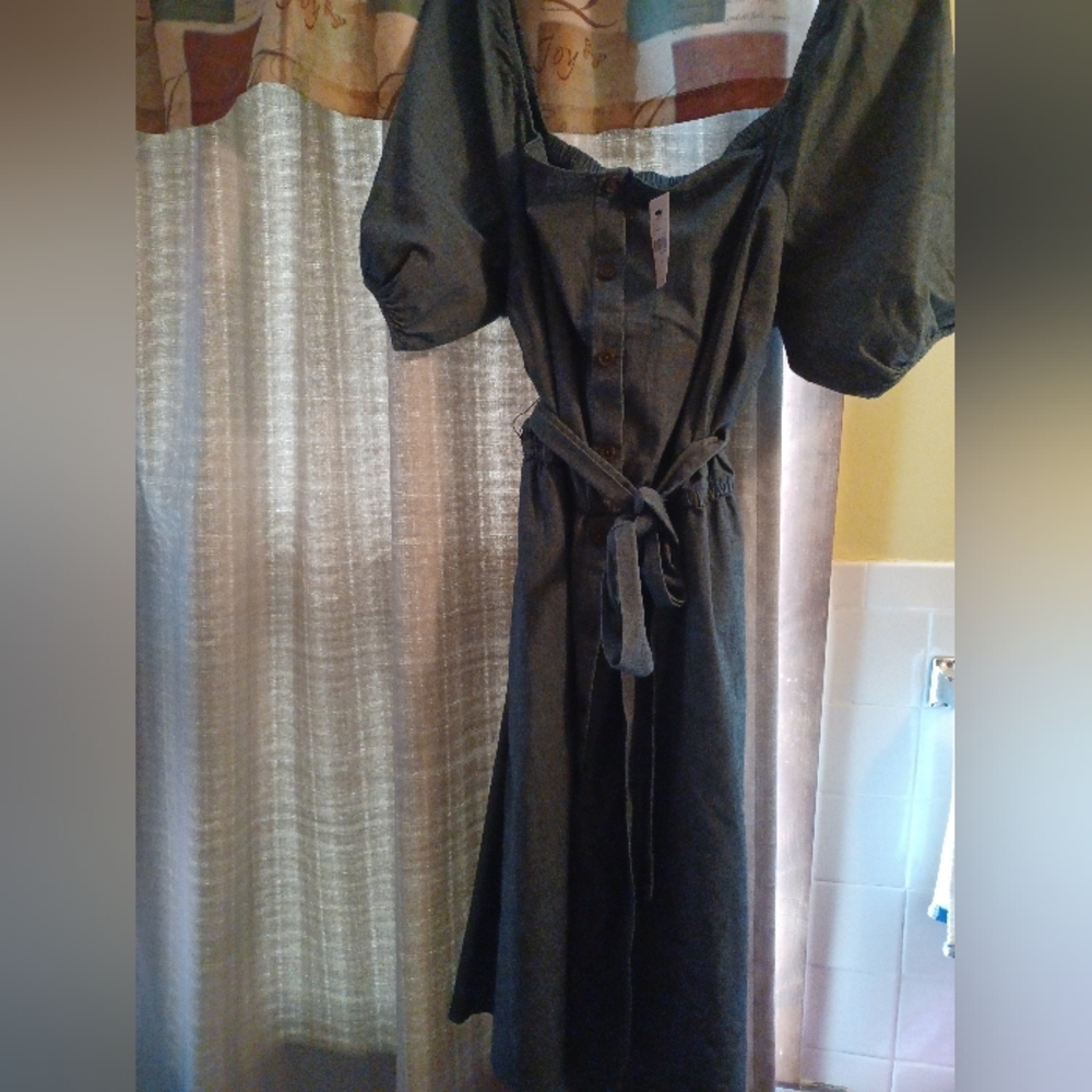 Dress with Waist Tie